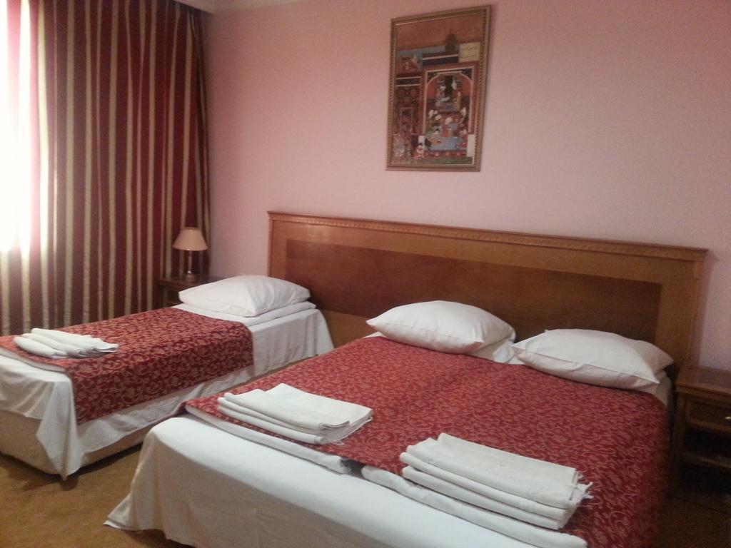 غانيا Karvansaray Hotel الغرفة الصورة